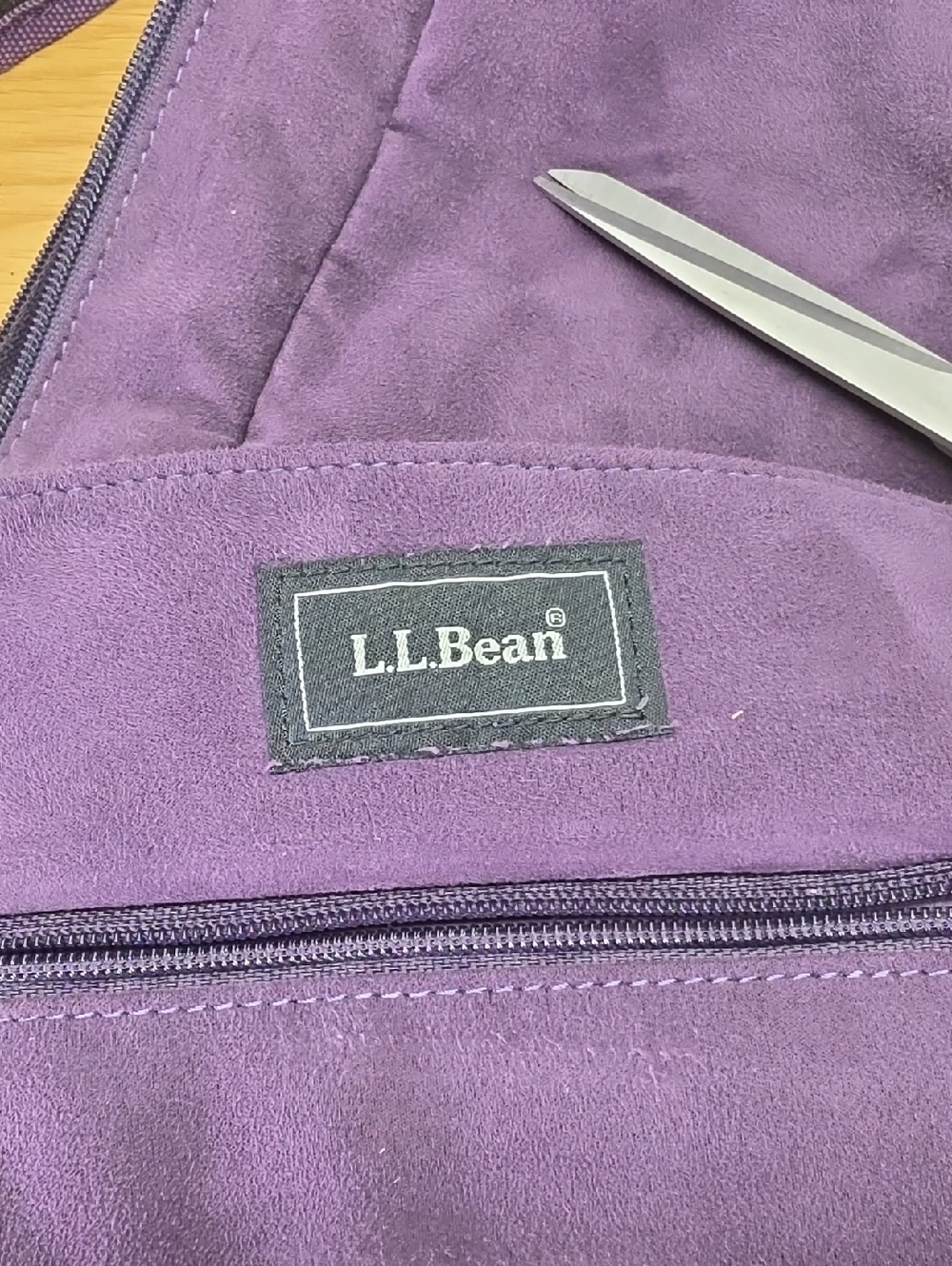L L Bean Ameribag Healthy Back Purple Sling Crossbody Bag - Picture 2 of 6